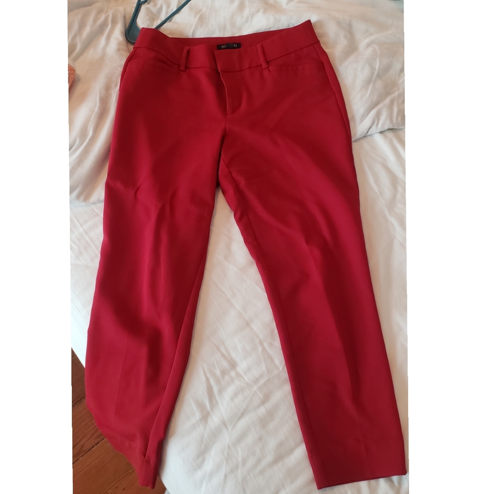 Skinny red cropped slacks pants with pockets